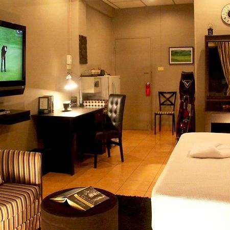 The Golf Club Pattaya Hotel Bagian luar foto