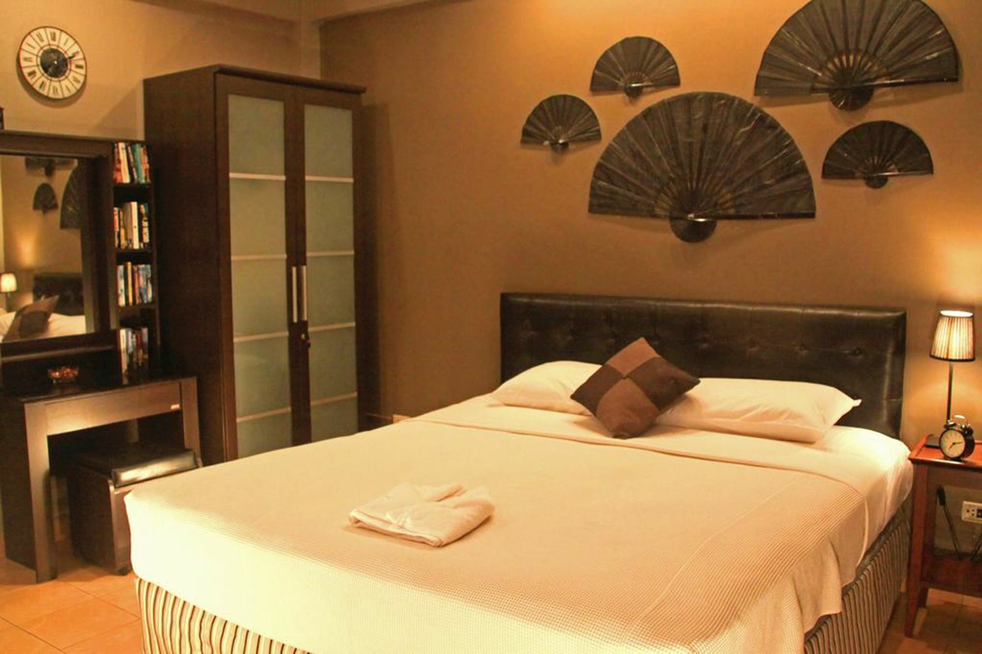 The Golf Club Pattaya Hotel Bagian luar foto